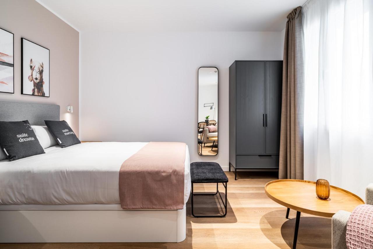 Limehome Sevilla Ronda De Capuchinos Eksteriør billede