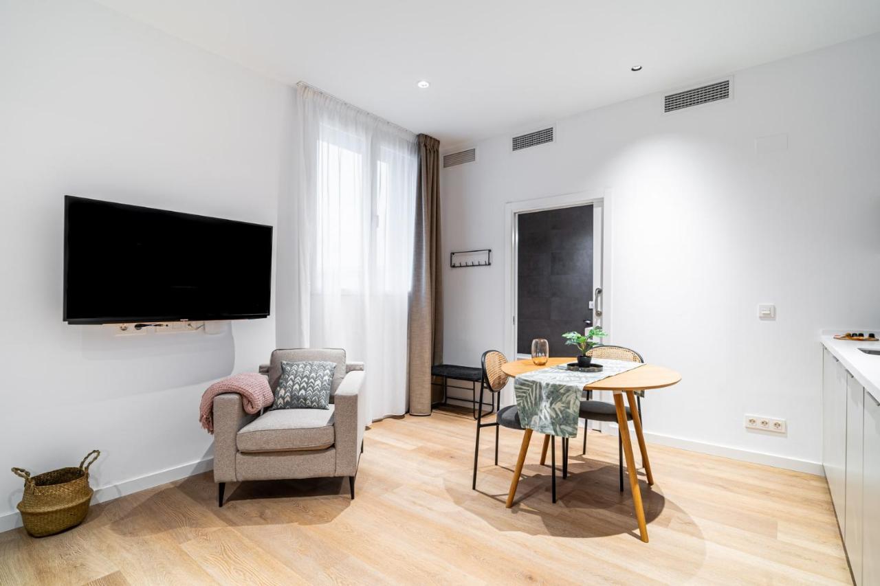 Limehome Sevilla Ronda De Capuchinos Eksteriør billede