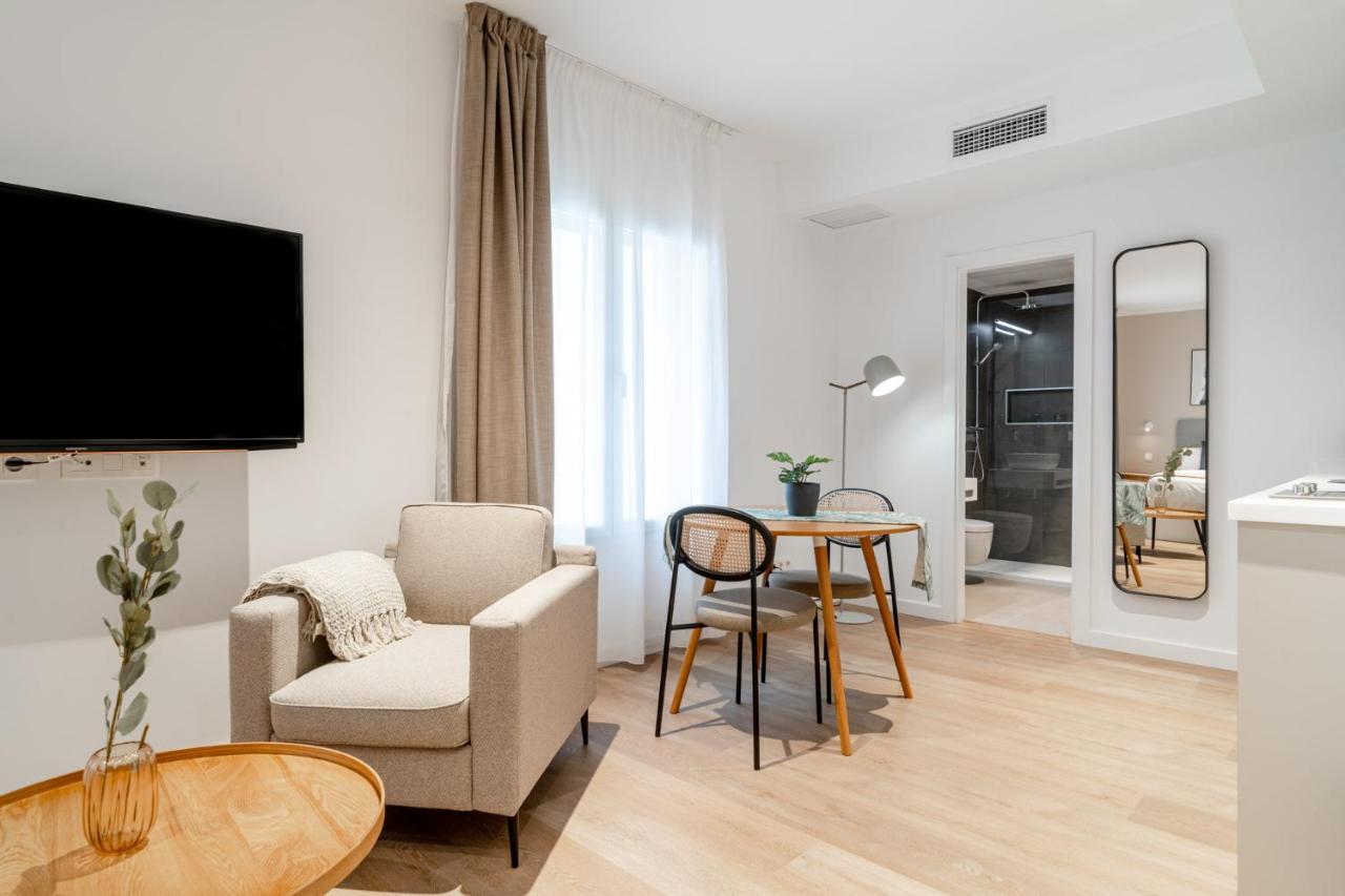 Limehome Sevilla Ronda De Capuchinos Eksteriør billede